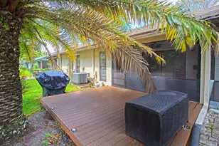 8202 NW 100th Dr, Tamarac, FL 33321 - Photo 37
