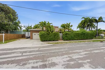 303 Cornell Drive, Lake Worth Beach, FL 33460 - Photo 41