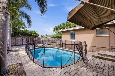 303 Cornell Drive, Lake Worth Beach, FL 33460 - Photo 33