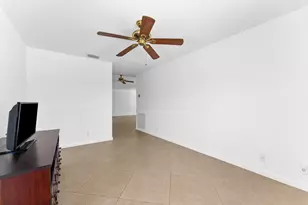 375 NW 42nd St, Boca Raton, FL 33431 - Photo 15