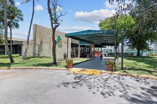2786 Tennis Club Dr, West Palm Beach, FL 33417 - Photo 29