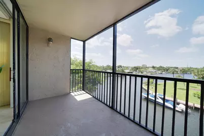 8 Royal Palm Way #401, Boca Raton, FL 33432 - Photo 17
