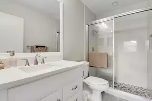 811 Club Dr, Palm Beach Gardens, FL 33418 - Photo 7