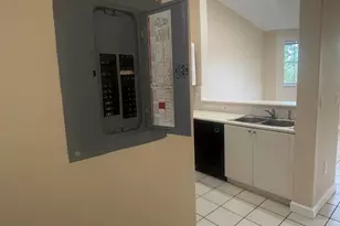 2903 SE 17th Ave, Homestead, FL 33035 - Photo 9