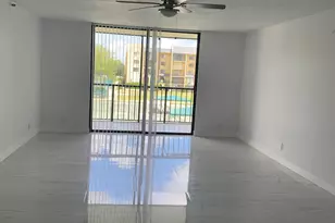2786 Tennis Club Dr, West Palm Beach, FL 33417 - Photo 3