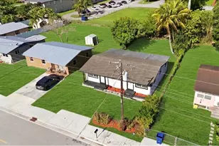 270 SW 10th Ave, South Bay, FL 33493 - Photo 29