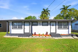 270 SW 10th Ave, South Bay, FL 33493 - Photo 3