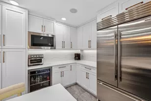 885 Nafa Dr, Boca Raton, FL 33487 - Photo 9