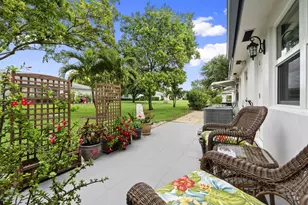 1177 S Drive Cir, Delray Beach, FL 33445 - Photo 27