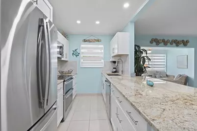 1177 S Drive Circle #B, Delray Beach, FL 33445 - Photo 9