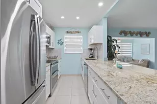 1177 S Drive Cir, Delray Beach, FL 33445 - Photo 9