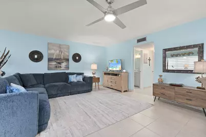 1177 S Drive Circle #B, Delray Beach, FL 33445 - Photo 5