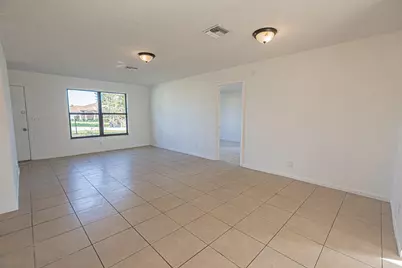 993 SW Cecil Lane, Port Saint Lucie, FL 34953 - Photo 5