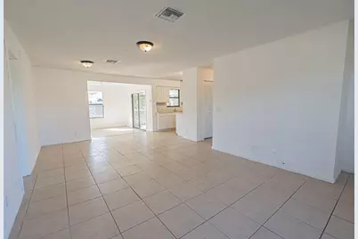 993 SW Cecil Lane, Port Saint Lucie, FL 34953 - Photo 5
