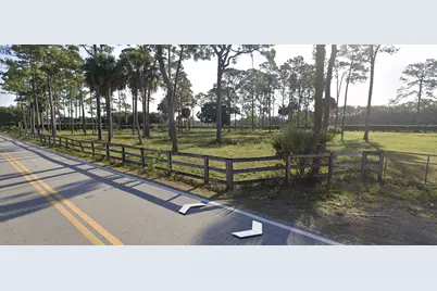 392 F Road, Loxahatchee, FL 33470 - Photo 3
