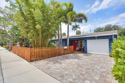 721 N Lakeside Drive, Lake Worth Beach, FL 33460 - Photo 1