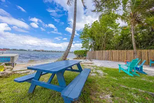 1516 S Lakeside Dr, Lake Worth Beach, FL 33460 - Photo 15