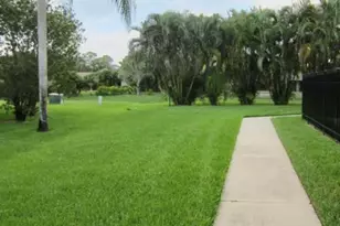 13017 Northshire Trail, Wellington, FL 33414 - Photo 25