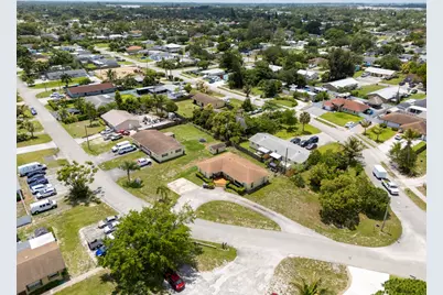 1675 E Breezy Lane, West Palm Beach, FL 33417 - Photo 53