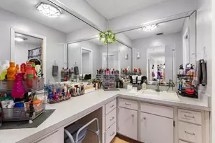 1675 E Breezy Ln, West Palm Beach, FL 33417 - Photo 23