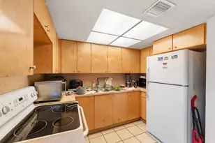 1675 E Breezy Ln, West Palm Beach, FL 33417 - Photo 47