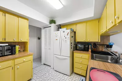 1675 E Breezy Lane, West Palm Beach, FL 33417 - Photo 9