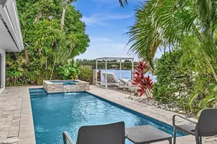 1640 NE 43rd St, Oakland Park, FL 33334 - Photo 25