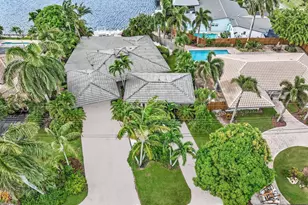 1640 NE 43rd St, Oakland Park, FL 33334 - Photo 67