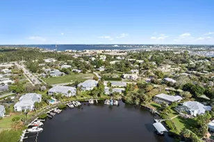 934 NW Spruce Ridge Dr, Stuart, FL 34994 - Photo 29