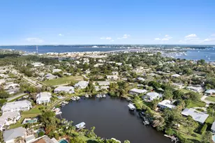934 NW Spruce Ridge Dr, Stuart, FL 34994 - Photo 31