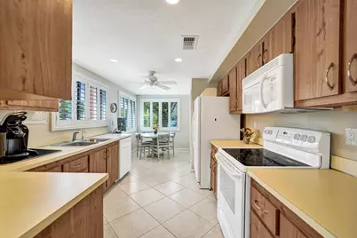 2160 SW 93 Way #1002, Davie, FL 33324 - Photo 31