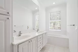 474 Capistrano Dr, Palm Beach Gardens, FL 33410 - Photo 13