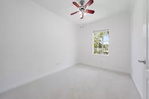 474 Capistrano Dr, Palm Beach Gardens, FL 33410 - Photo 17
