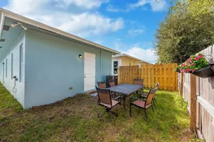 2671 Hiawatha Ave, West Palm Beach, FL 33409 - Photo 25