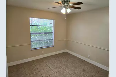 3921 NW 114th Avenue, Coral Springs, FL 33065 - Photo 11