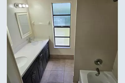 3921 NW 114th Avenue, Coral Springs, FL 33065 - Photo 15