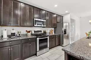 491 SE Lancaster Ave, Port Saint Lucie, FL 34984 - Photo 11