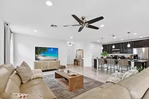 491 SE Lancaster Ave, Port Saint Lucie, FL 34984 - Photo 7