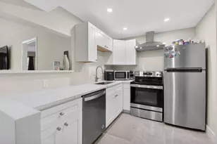 480 NW 20th St, Boca Raton, FL 33431 - Photo 9