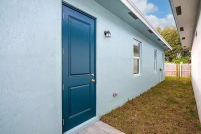 2677 Hiawatha Avenue, West Palm Beach, FL 33409 - Photo 25