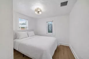 308 SW 1st St, Delray Beach, FL 33444 - Photo 11