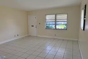 7105 NW 70th Ct, Tamarac, FL 33321 - Photo 9