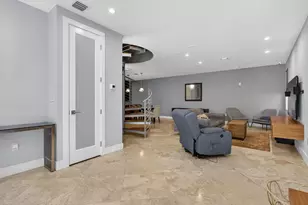 915 SE 2nd Ct, Fort Lauderdale, FL 33301 - Photo 35