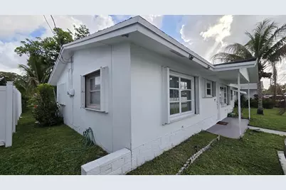 2612 NW 49th Street NW, Tamarac, FL 33309 - Photo 9
