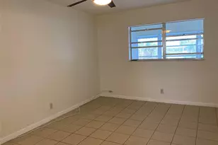 7807 Golf Cir Dr, Margate, FL 33063 - Photo 13