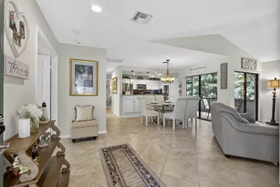 23 Lexington Lane W #B, Palm Beach Gardens, FL 33418 - Photo 1