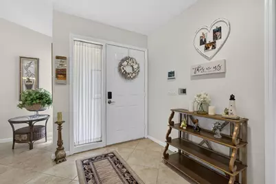 23 Lexington Lane W #B, Palm Beach Gardens, FL 33418 - Photo 9