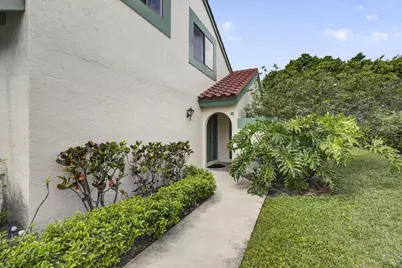 23 Lexington Lane W #B, Palm Beach Gardens, FL 33418 - Photo 31