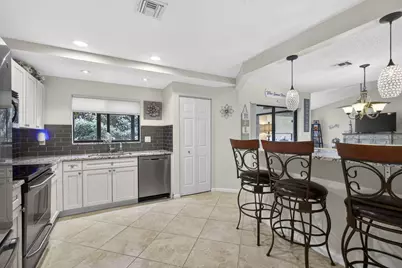 23 Lexington Lane W #B, Palm Beach Gardens, FL 33418 - Photo 21