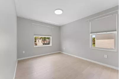 9825 Scribner Lane, Wellington, FL 33414 - Photo 19